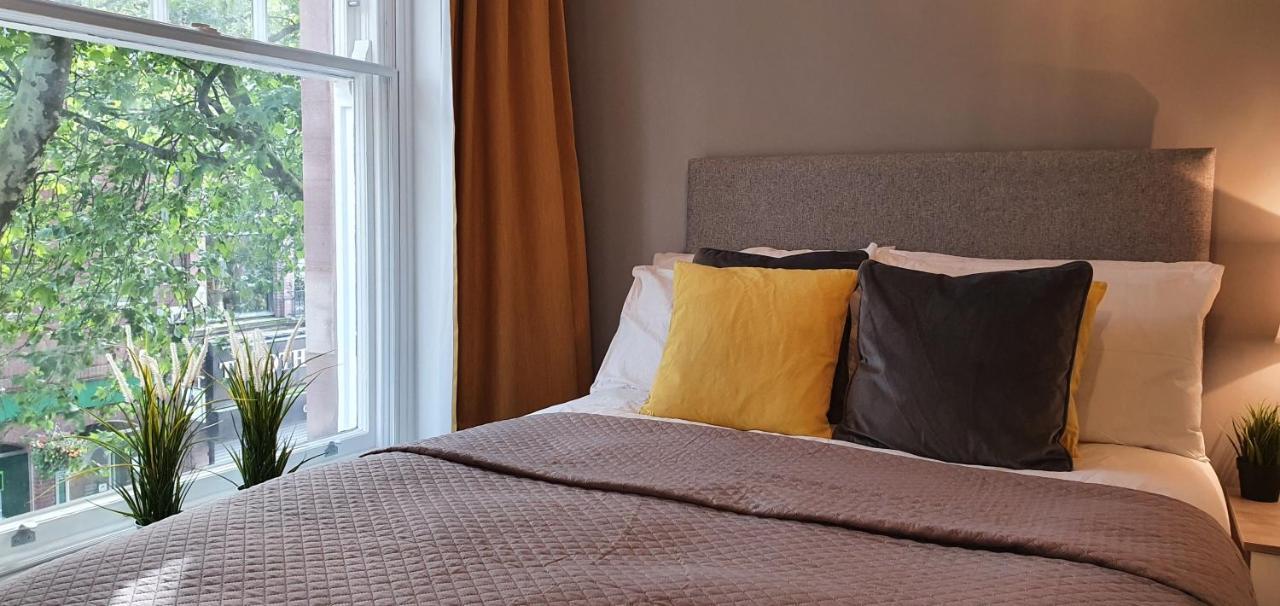 Darwin Stays - Service Accommodation In Newcastle Under Lyme City Centre Екстер'єр фото