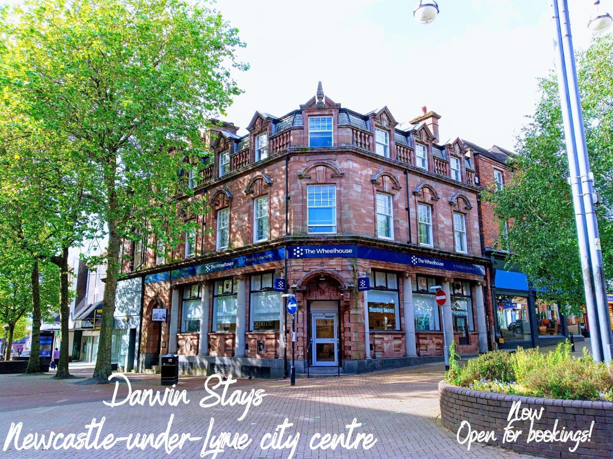 Darwin Stays - Service Accommodation In Newcastle Under Lyme City Centre Екстер'єр фото