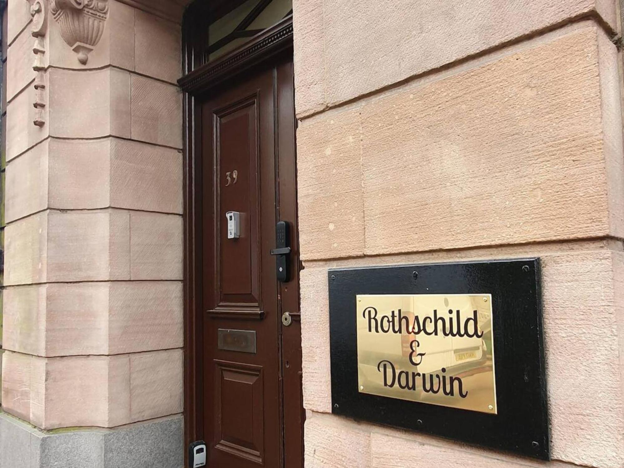 Darwin Stays - Service Accommodation In Newcastle Under Lyme City Centre Екстер'єр фото