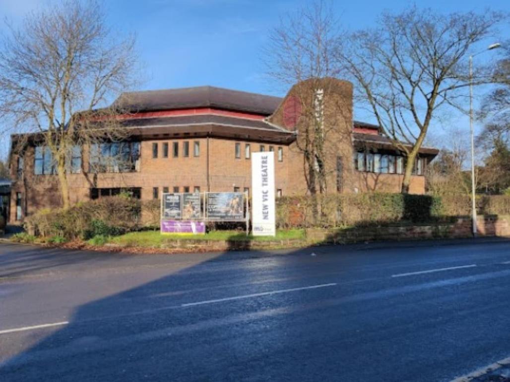 Darwin Stays - Service Accommodation In Newcastle Under Lyme City Centre Екстер'єр фото