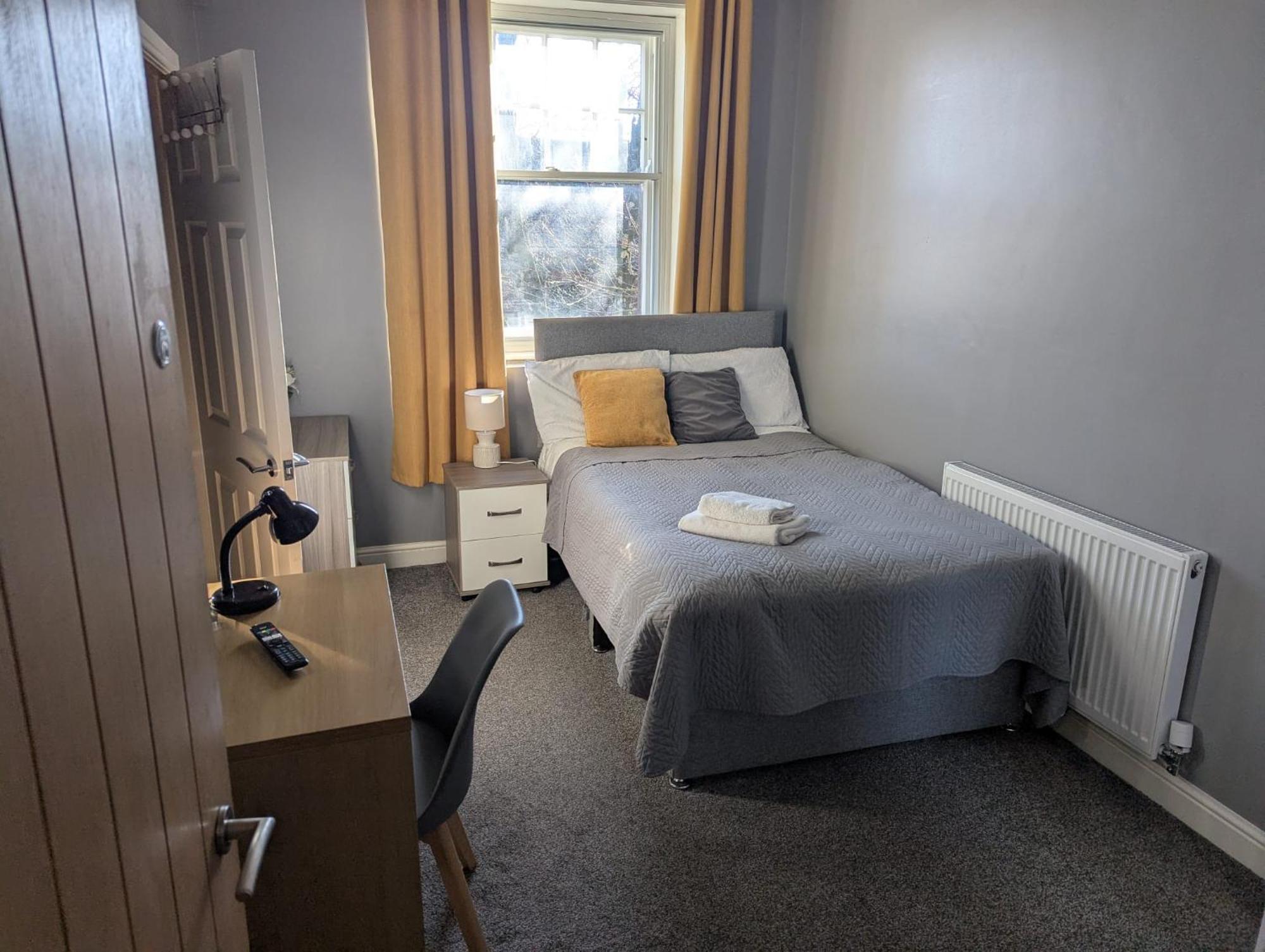 Darwin Stays - Service Accommodation In Newcastle Under Lyme City Centre Екстер'єр фото