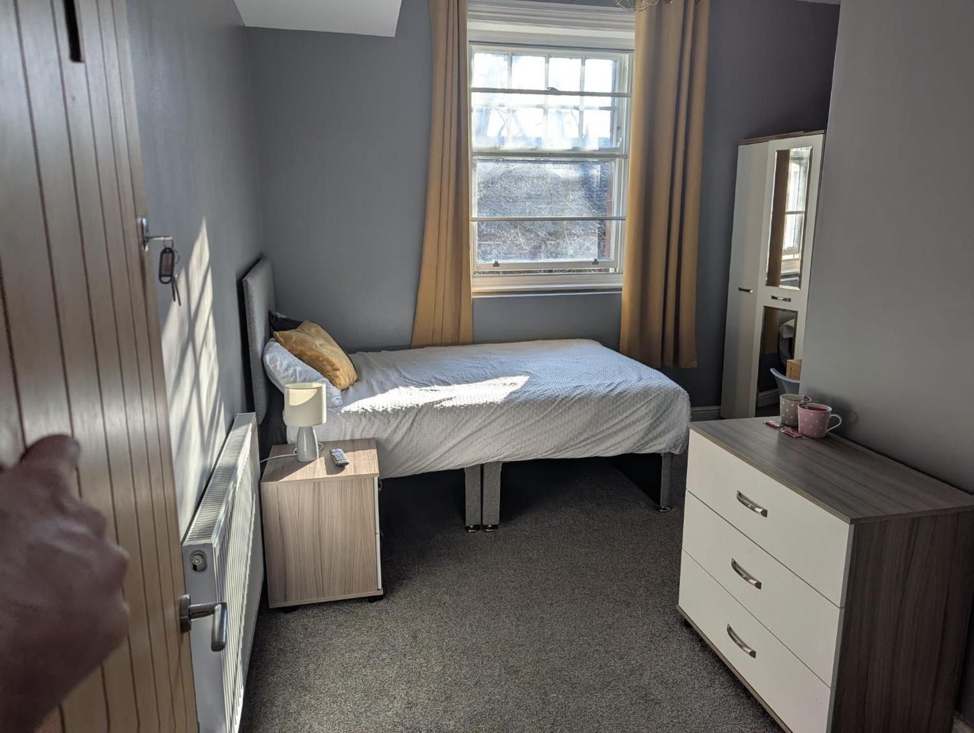 Darwin Stays - Service Accommodation In Newcastle Under Lyme City Centre Екстер'єр фото